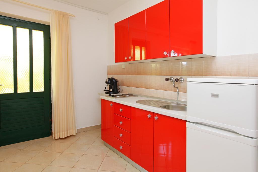 Katica Apartments Bol Exterior foto